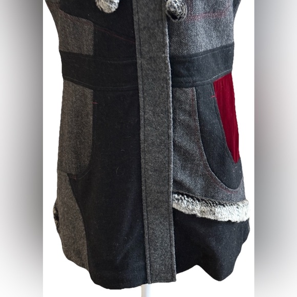 CoVelo Art To Wear Boiled Wool + Fur Mid Length Dark Gray Hoodie Vest Medium - Picture 3 of 12